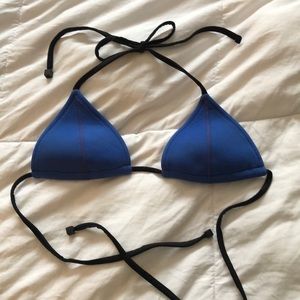 Triangl bikini top
